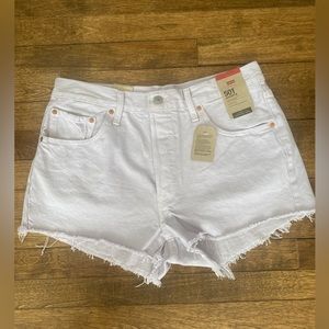 NWT Levi’s 501 high rise shorts 100%cotton